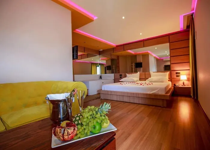 Hotel Vivi La Vita *